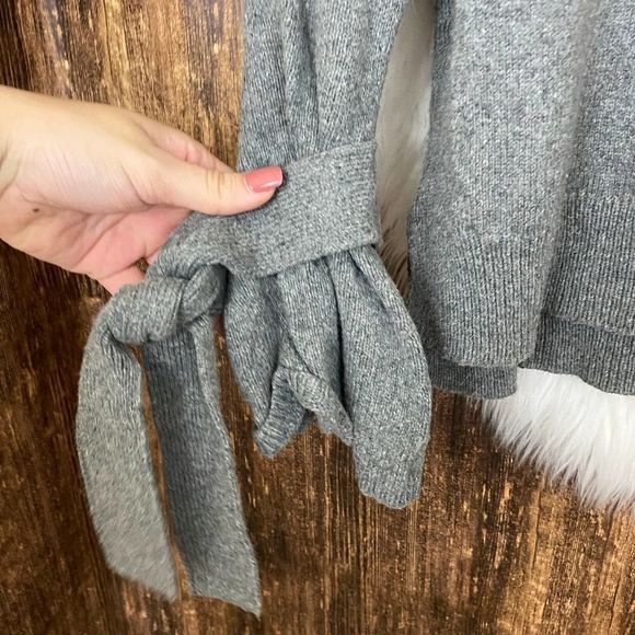 Madewell | Tie Cuff Pullover Sweater Gray Small - Picture 2 of 6